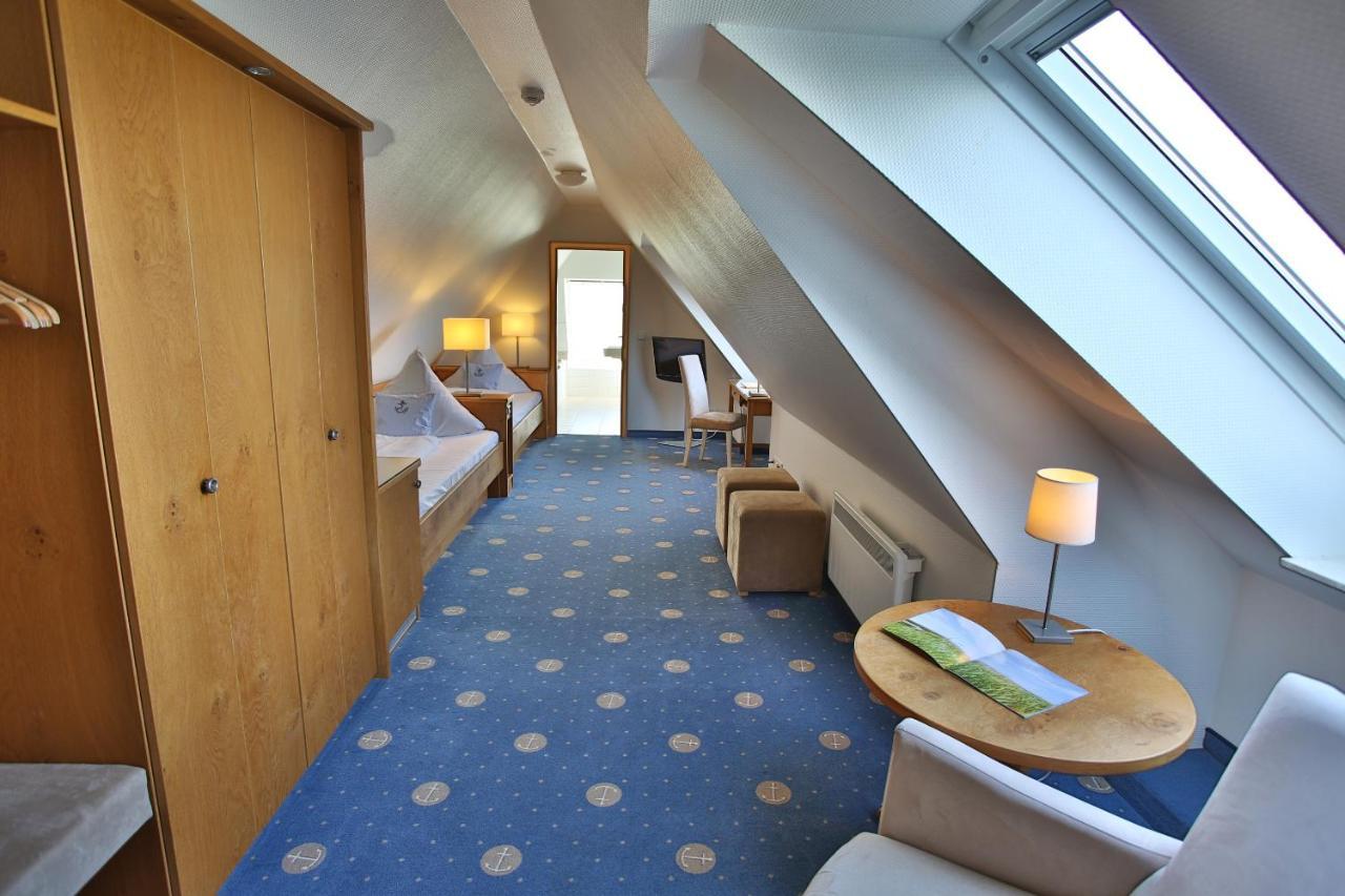 Anker'S Hoern - Hotel & Restaurant Auf Der Hallig Langeness Exterior photo